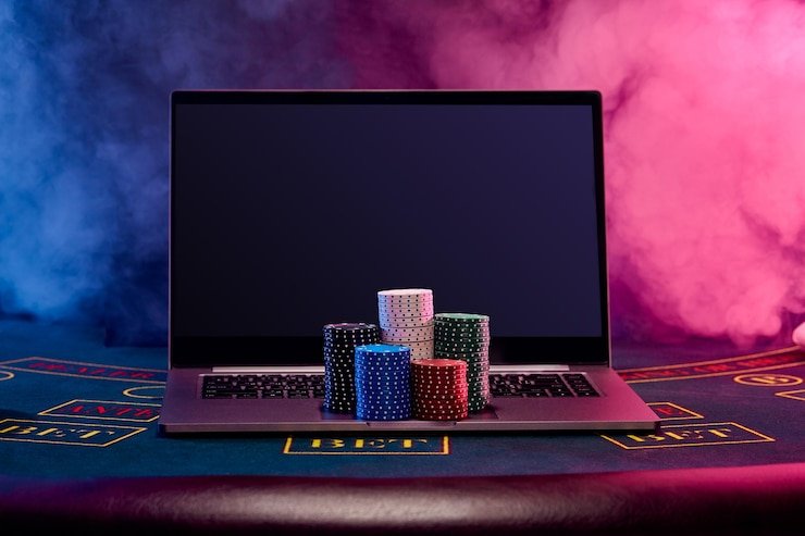 Live roulette table during active play contributing to weekly cashback